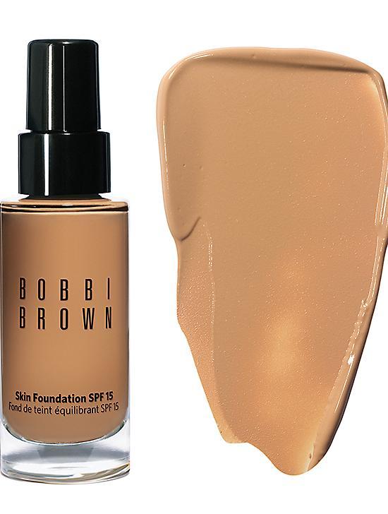 كريم أساس للبشرة واسع الطيف SPF 15