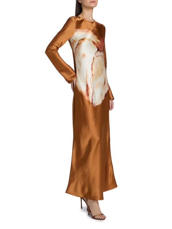 #3: فستان ماكسي ساتان من ويتونهيل أروم ليلي - زهرة الكراميل