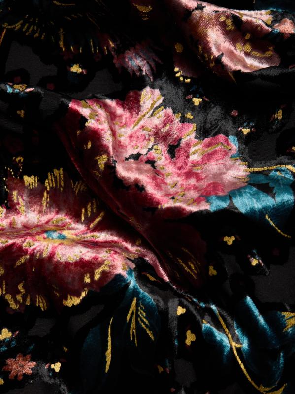 #6: فستان بيكا فلورال ميدي - مخمل طيور الجنة