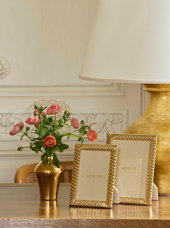 #4: إطار لوريتا 5 × 7 بوصة - الذهب