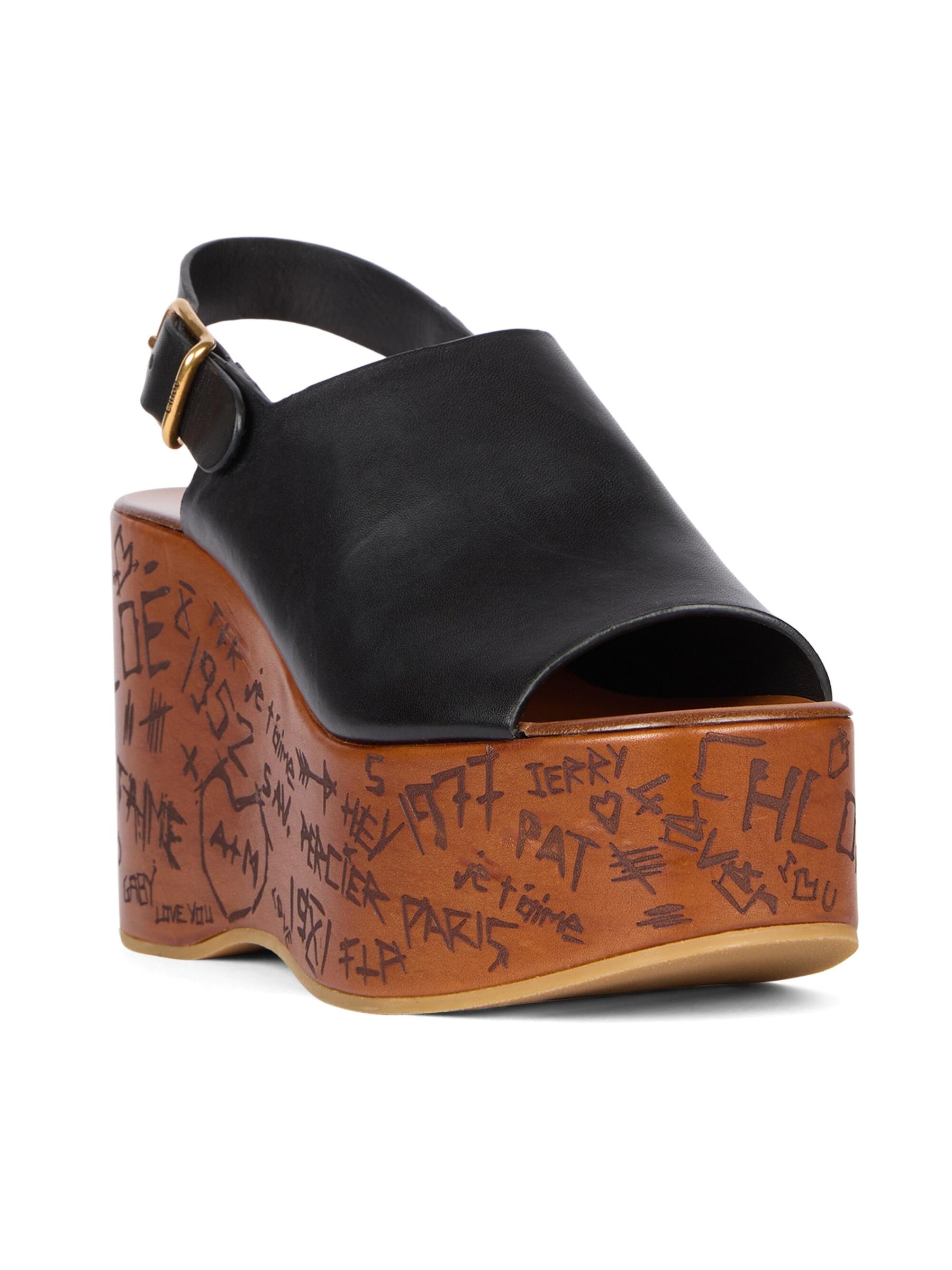 【関税＆送料込み】ChloAC 'Maxime' Sandals Chloé Maxime Wedge Sandal in Black | Chloé US
