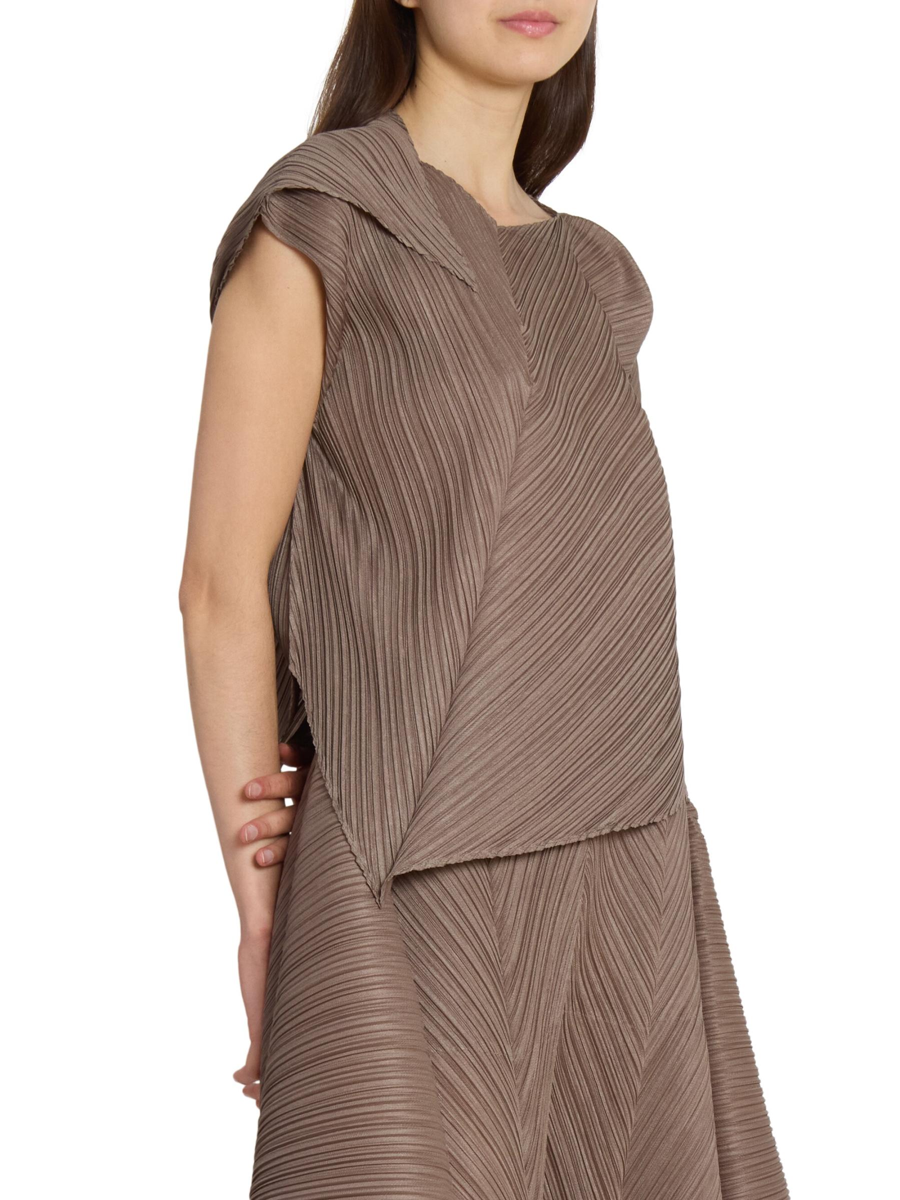 ISSEY MIYAKE FETE ドレープ プリーツ ベルスリーブカットソー ISSEY MIYAKE FETE ドレープ プリーツ ベルスリーブカットソー