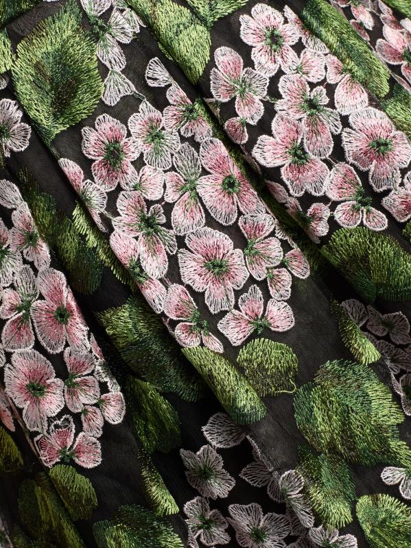 #6: فستان متوسط الطول بمشد مطرز بالزهور من كيت - متعدد