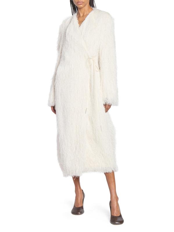 #2: معطف ريفلا من الفرو الصناعي المهدب - أبيض