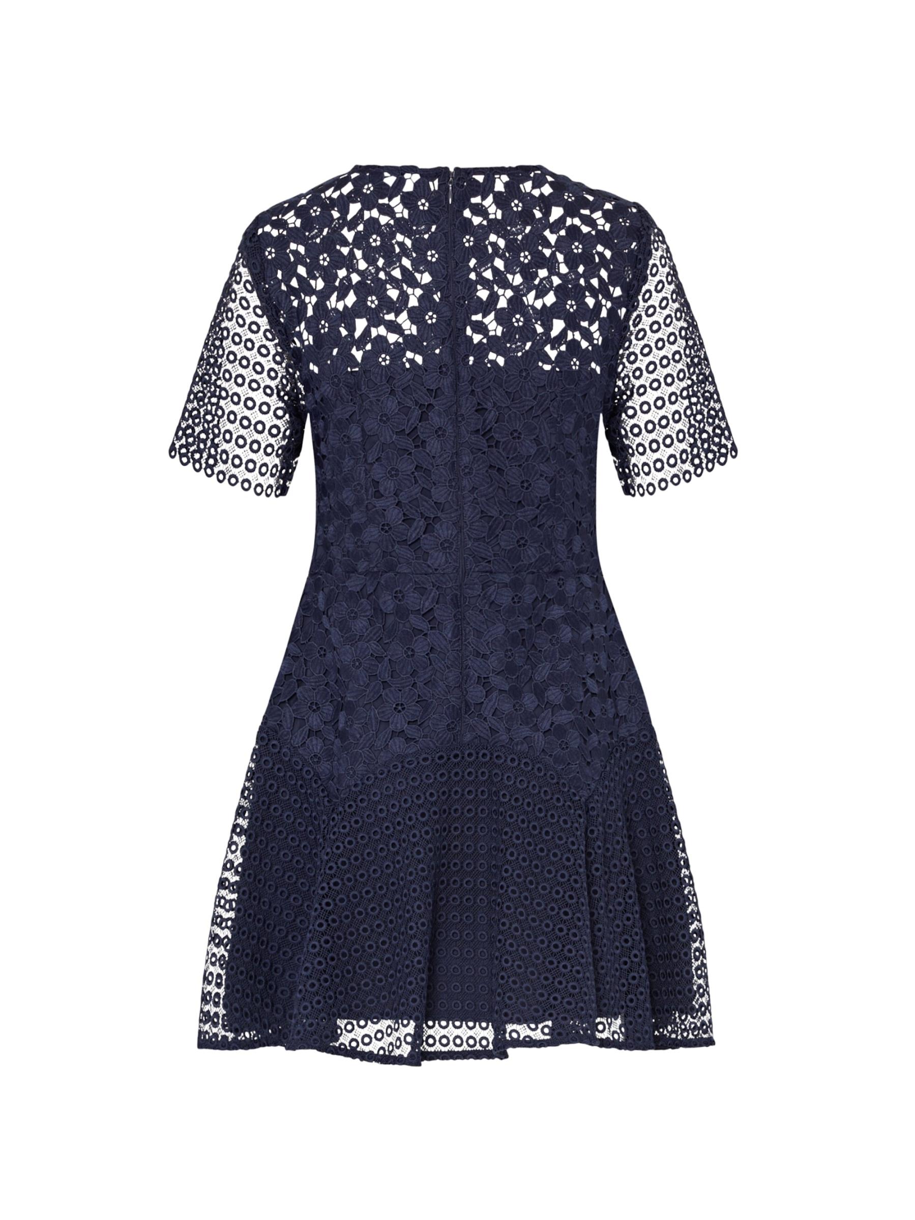 【Vince】Vネックフローラルベルトミニドレス Milly - ラナ フローラルレース フィット＆フレア ミニドレス を