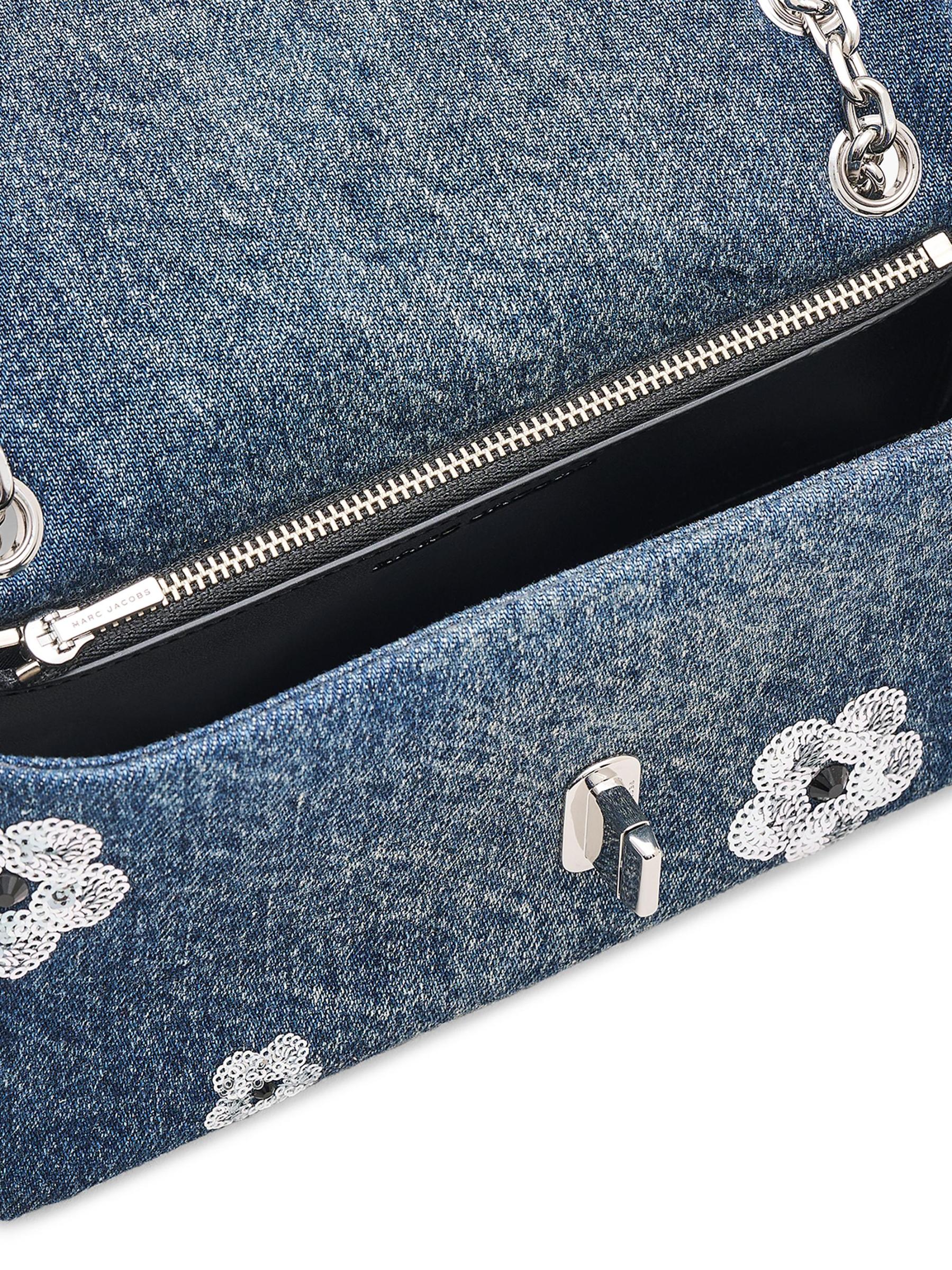 KuRaLaザ シークイン デイジー デニム デュアル チェーンウォレット Marc Jacobs - スパンコール・デイジー・デニム・デュアルチェーン