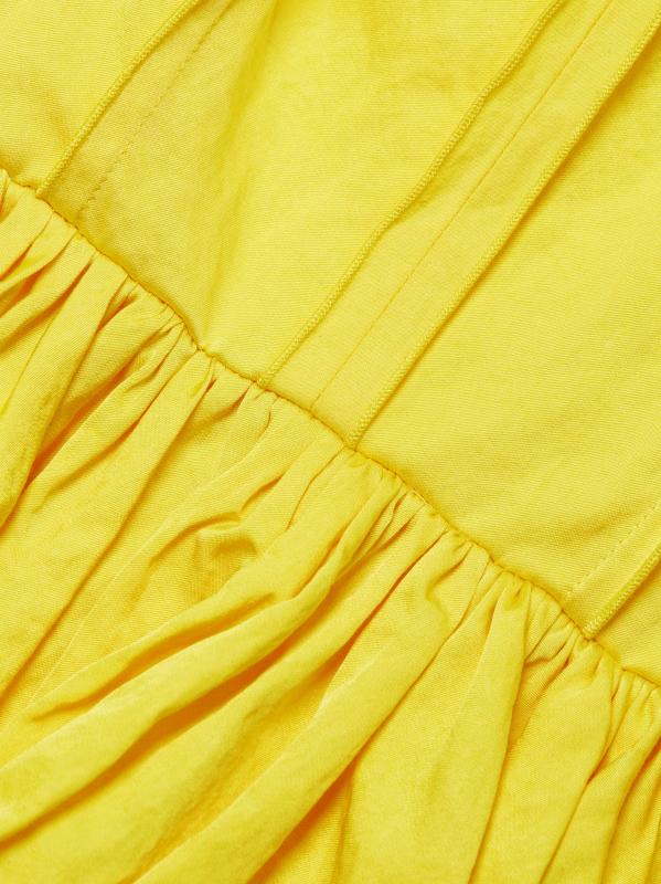 #6: بلوزة بيبلوم بلا أكمام - النرجس