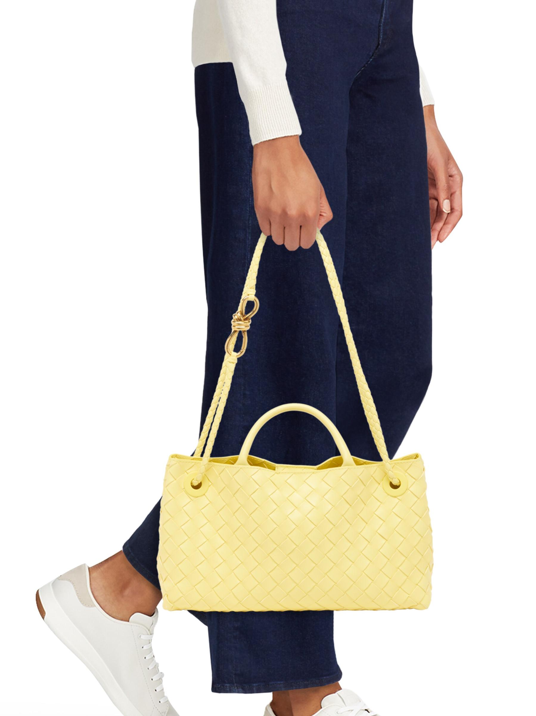 Shop Bottega Veneta - Small East-West Andiamo Intrecciato