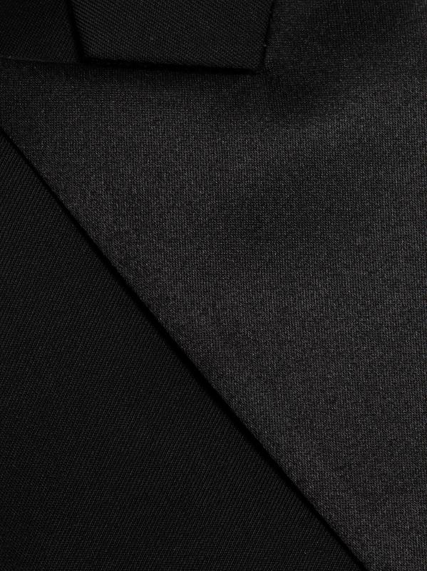 #6: بدلة توكسيدو أحادية الصدر من الصوف البكر - أسود