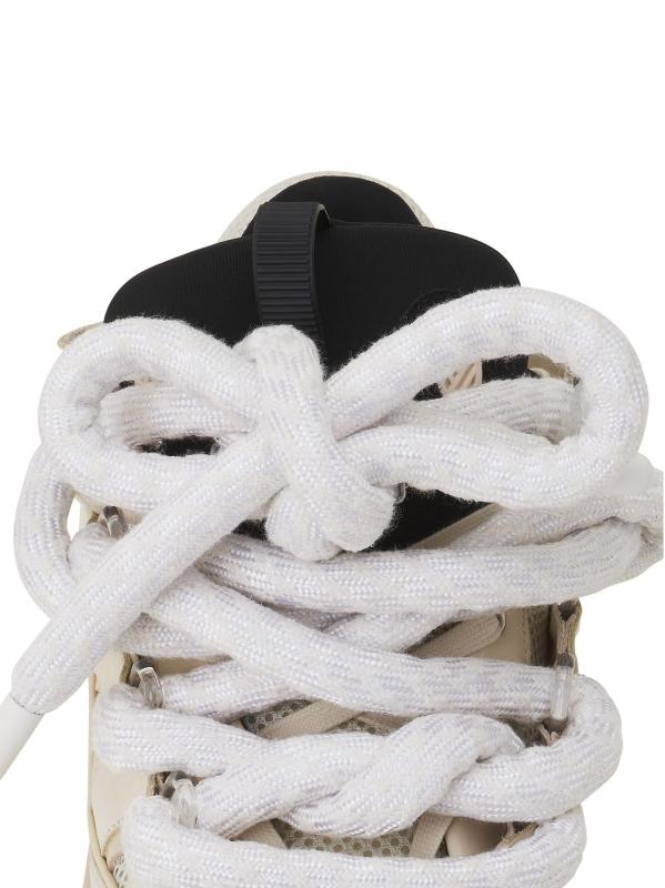 #5: حذاء Curb من الجلد بأربطة على شكل ثعبان - أسود بيج