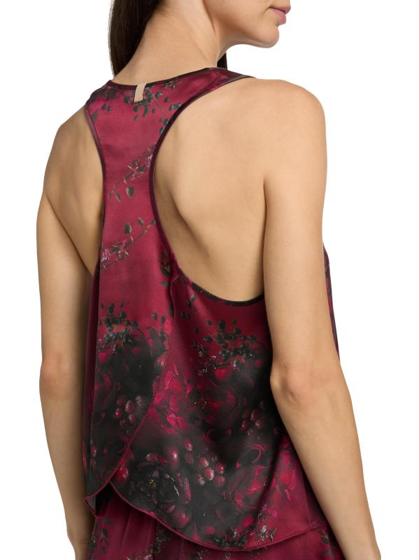 #5: بيجامة قصيرة من الحرير قابلة للغسل من Lunya x Putnam Designs - أحمر ريفيري