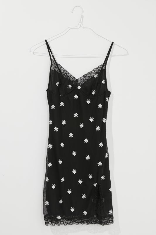 Motel Daisy Lace Trim Bodycon Dress Urban Outfitters Singapore