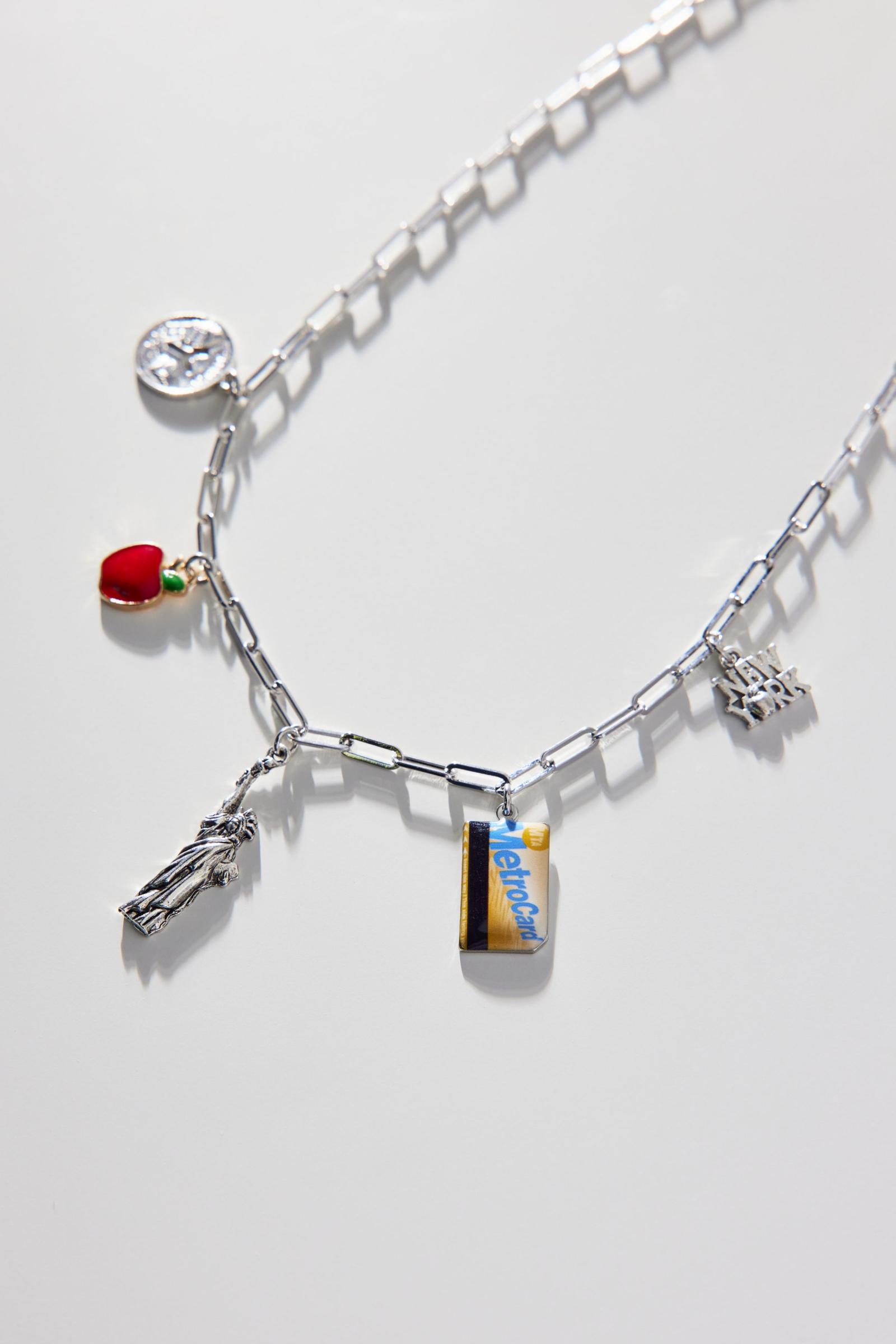 ブルブブ　チークコラボ　パフューム　ネックレス　チャーム ブルブブ チークコラボ パフューム ネックレス チャーム