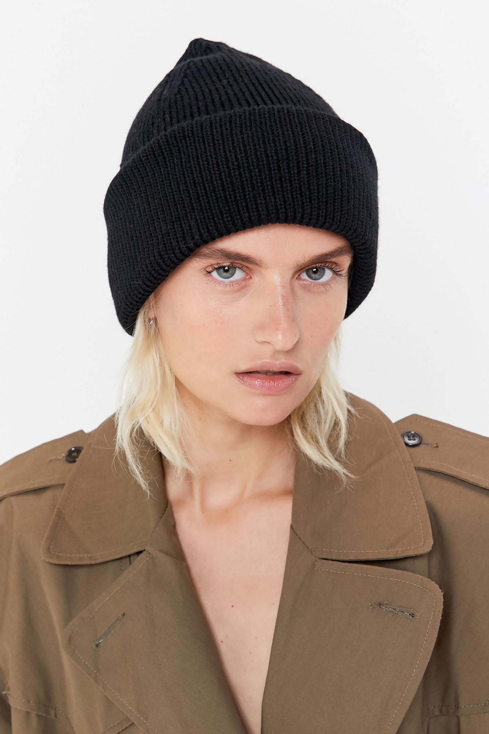 urban outfitters fisherman beanie