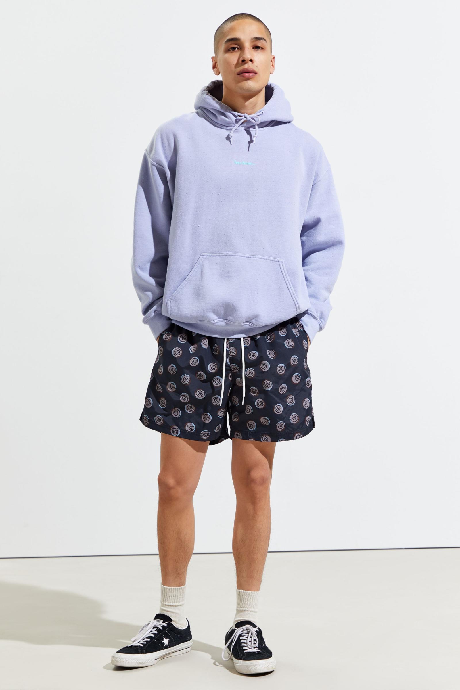 urban outfitters uo 漩涡点状印花游泳短裤