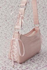 13db4f22-68f3-4698-babe-