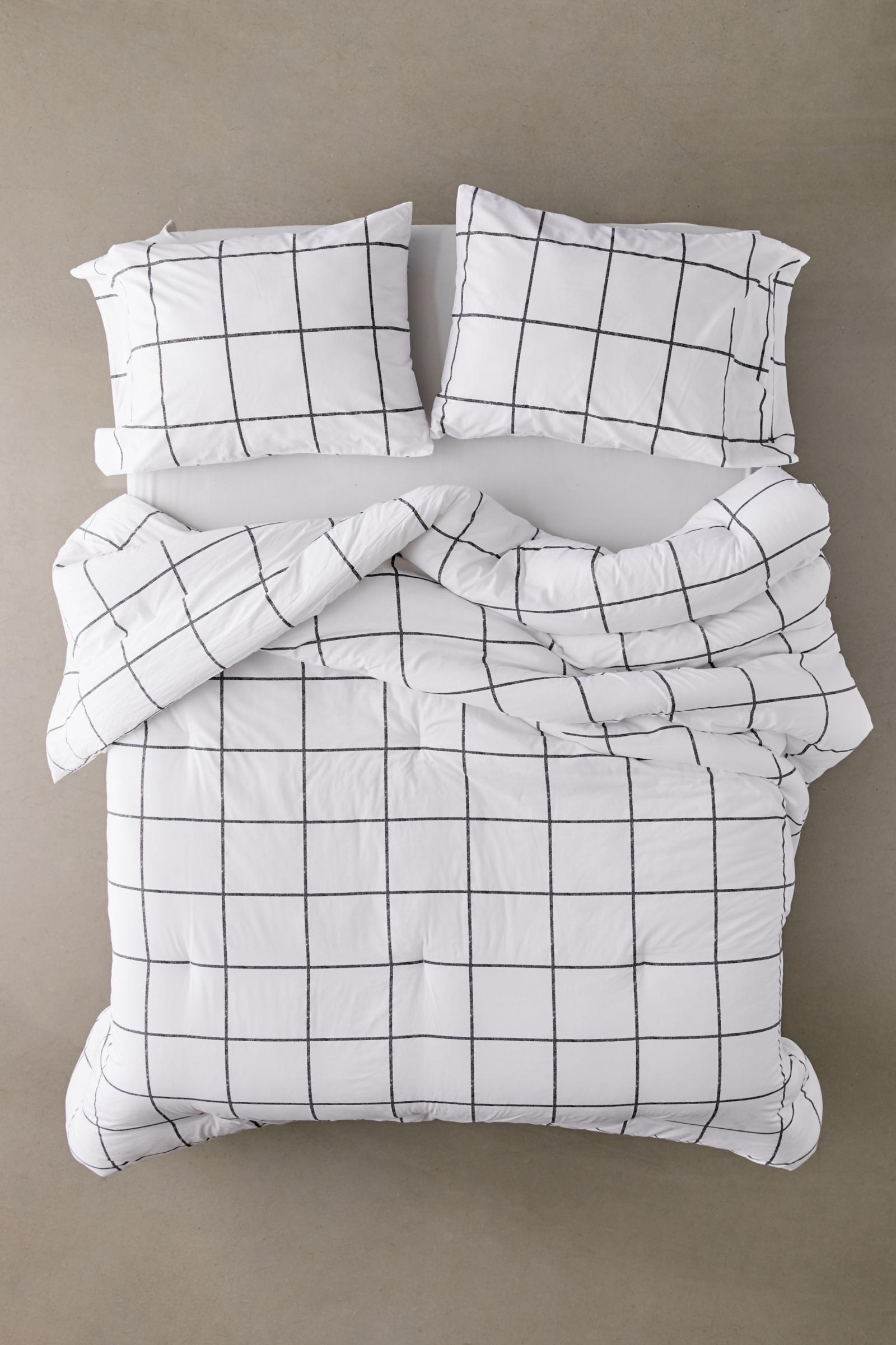 Distressed Grid Comforter Set Urban Outfitters 日本