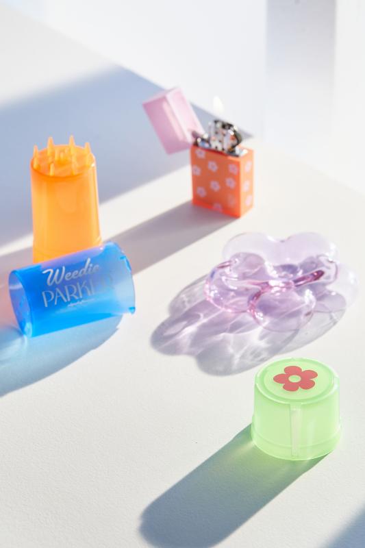 Flower By Edie Parker Petal Pipe Urban Outfitters Singapore