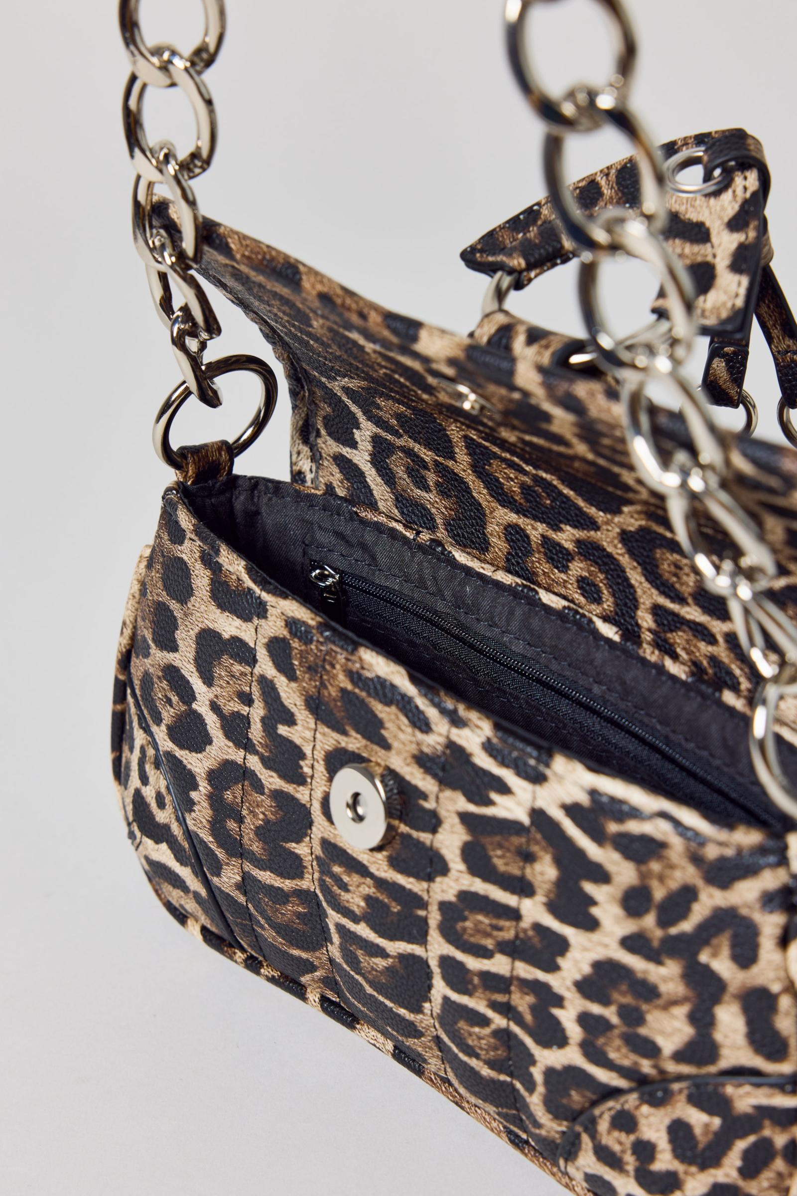 Silence + Noise Hailey Buckle Bag | Urban Outfitters Japan