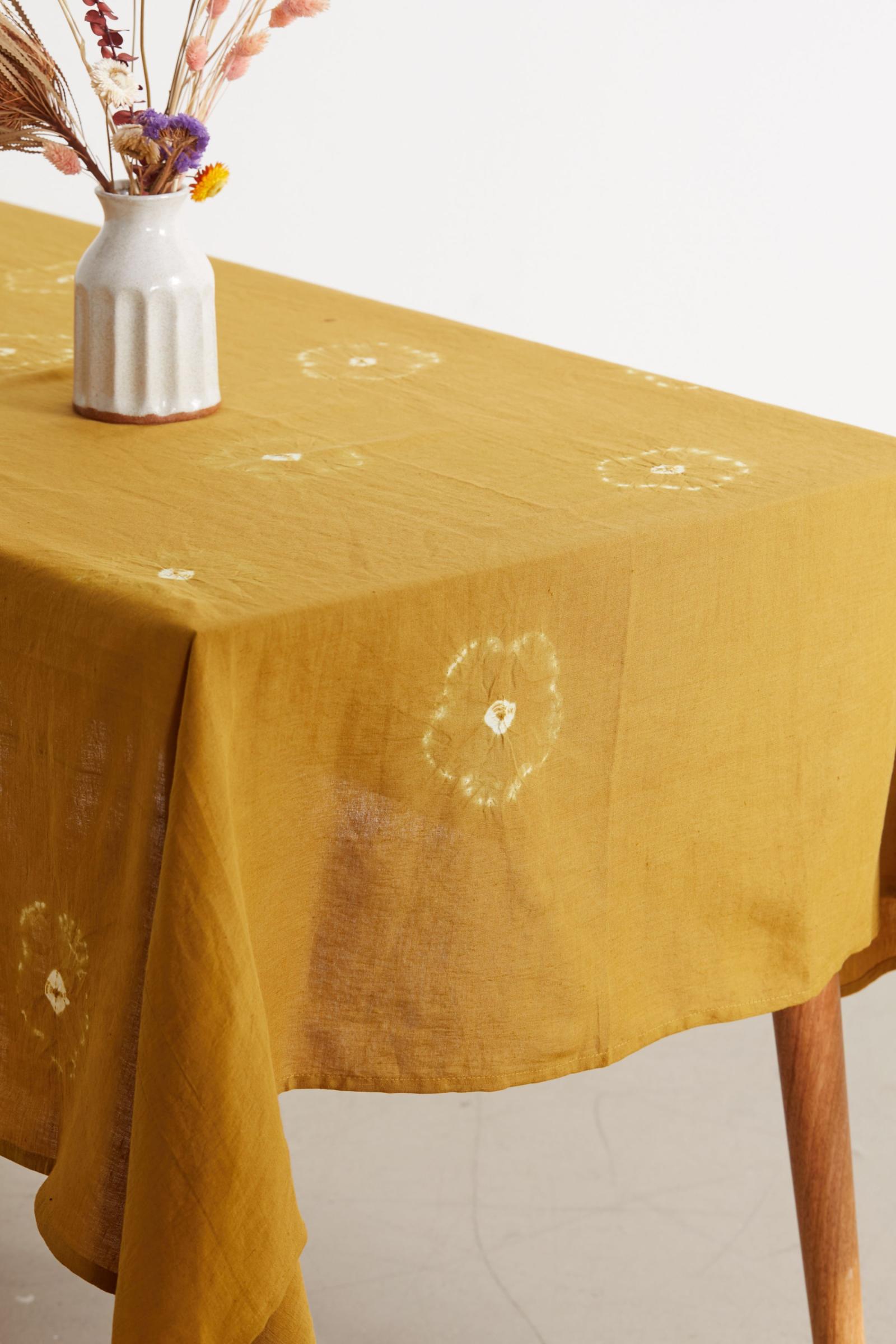 Urban Outfitters Redonda Daisy Tablecloth