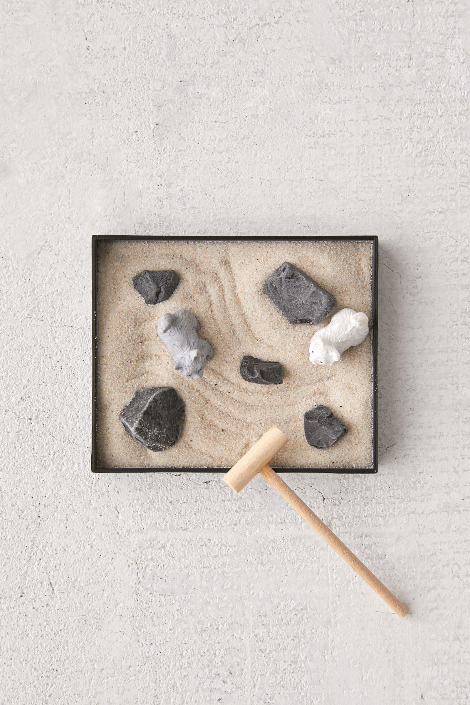 Zen Garden Litter Box 어반 아웃피터스 코리아