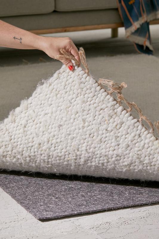 Deluxe Rug Pad Urban Outfitters 台灣