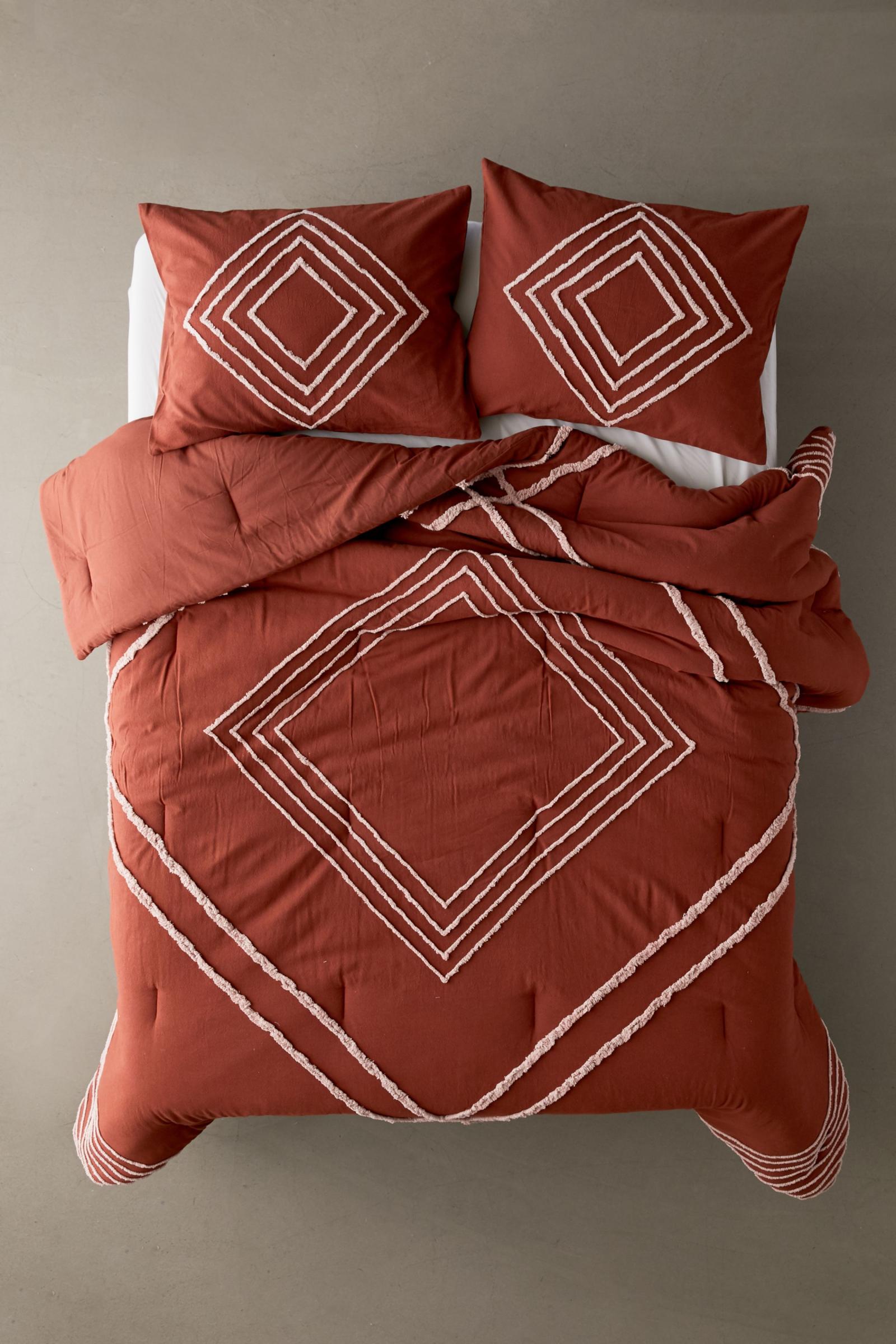 Aden Tufted Comforter Urban Outfitters Singapore