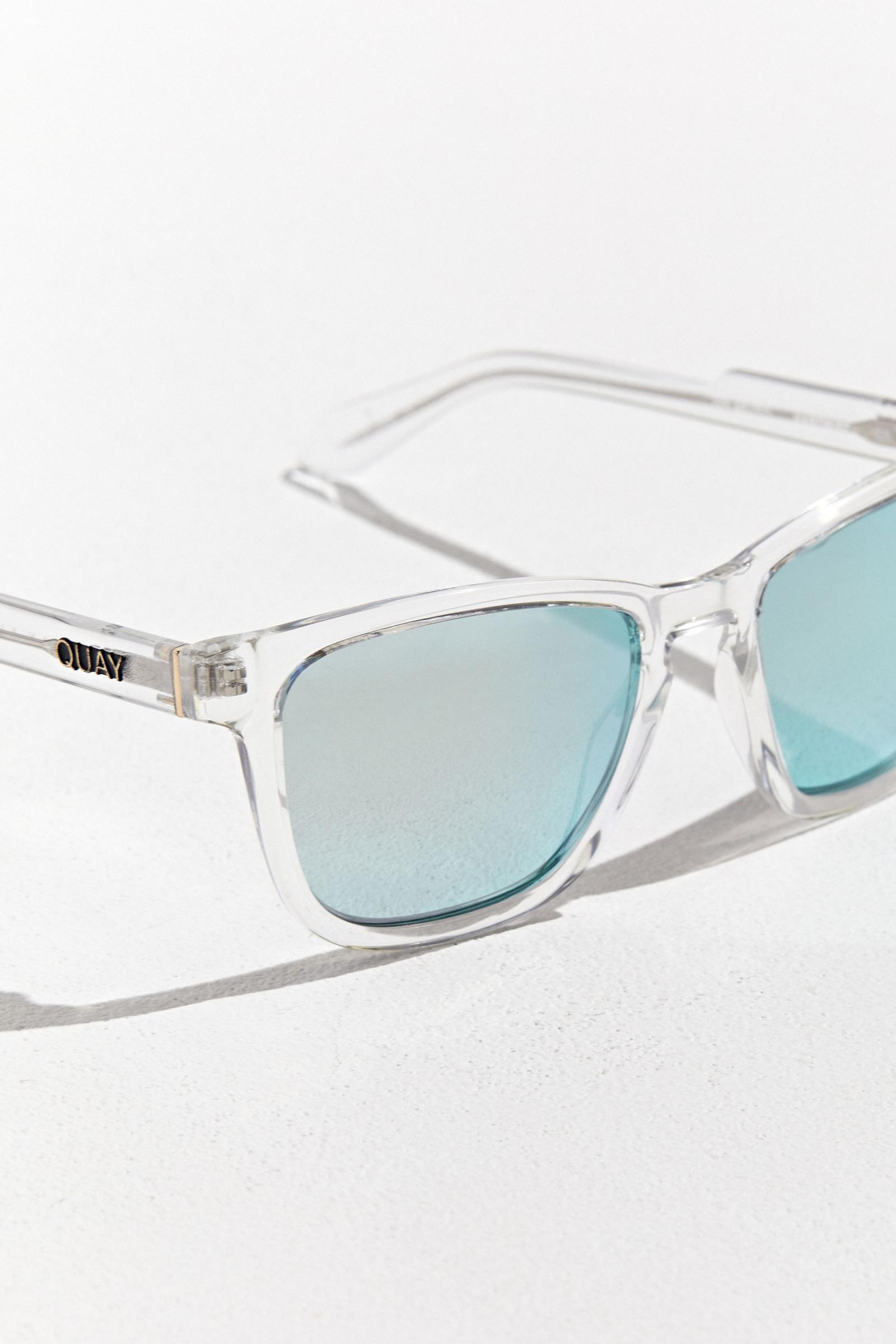 Quay Hardwire Square Sunglasses 어반 아웃피터스 코리아