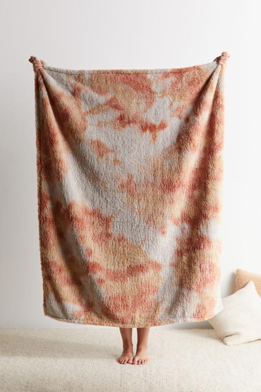 TieDye Amped Fleece Throw Blanket Urban Outfitters Singapore