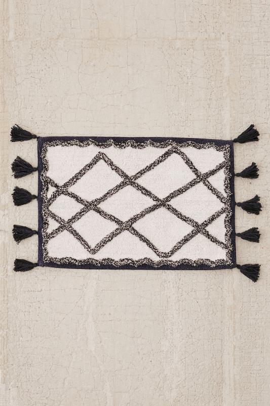 Tufted Diamond Tassel Bath Mat Urban Outfitters Singapore