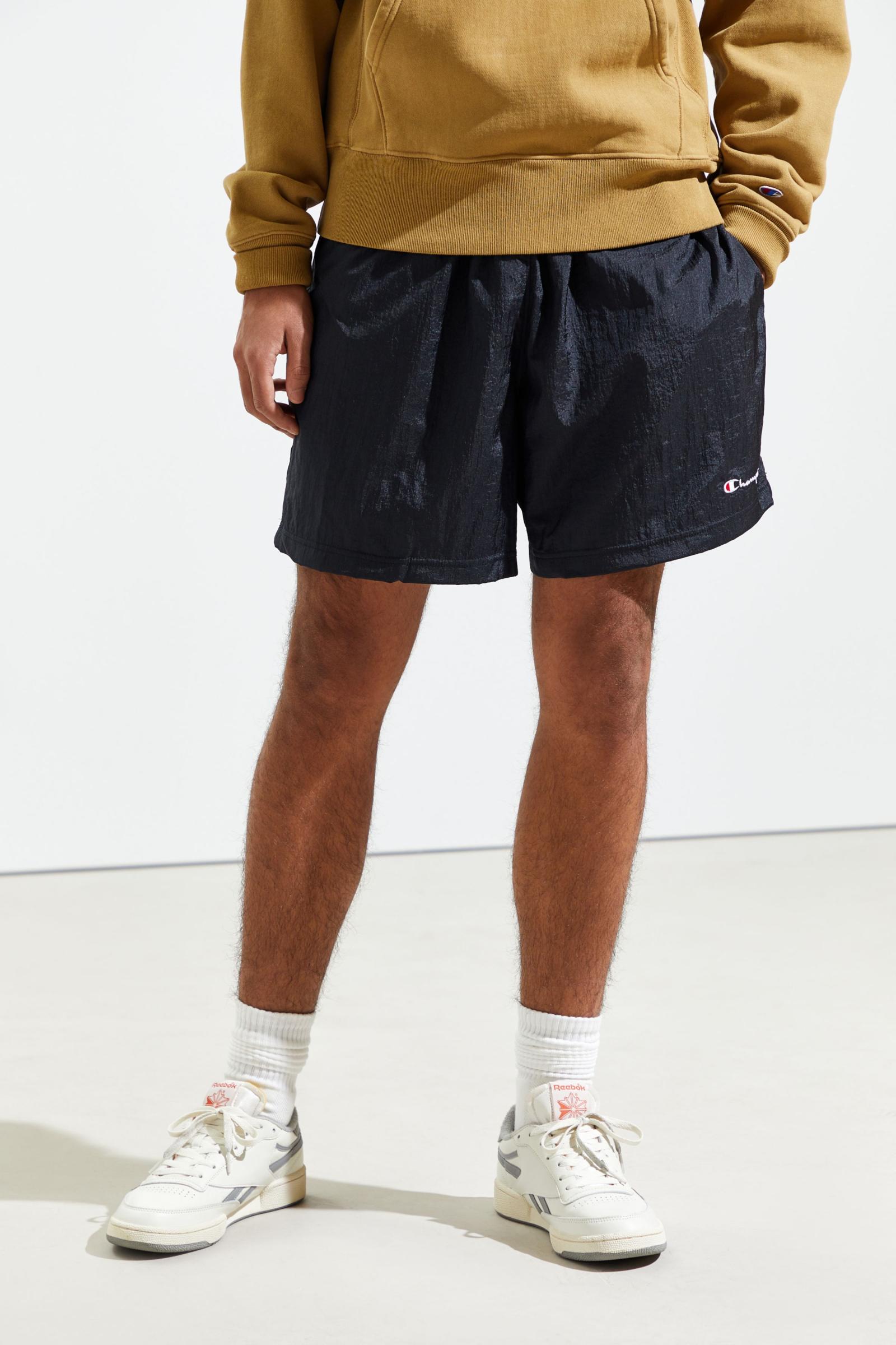 Champion UO Exclusive Nylon Short Urban Outfitters 日本