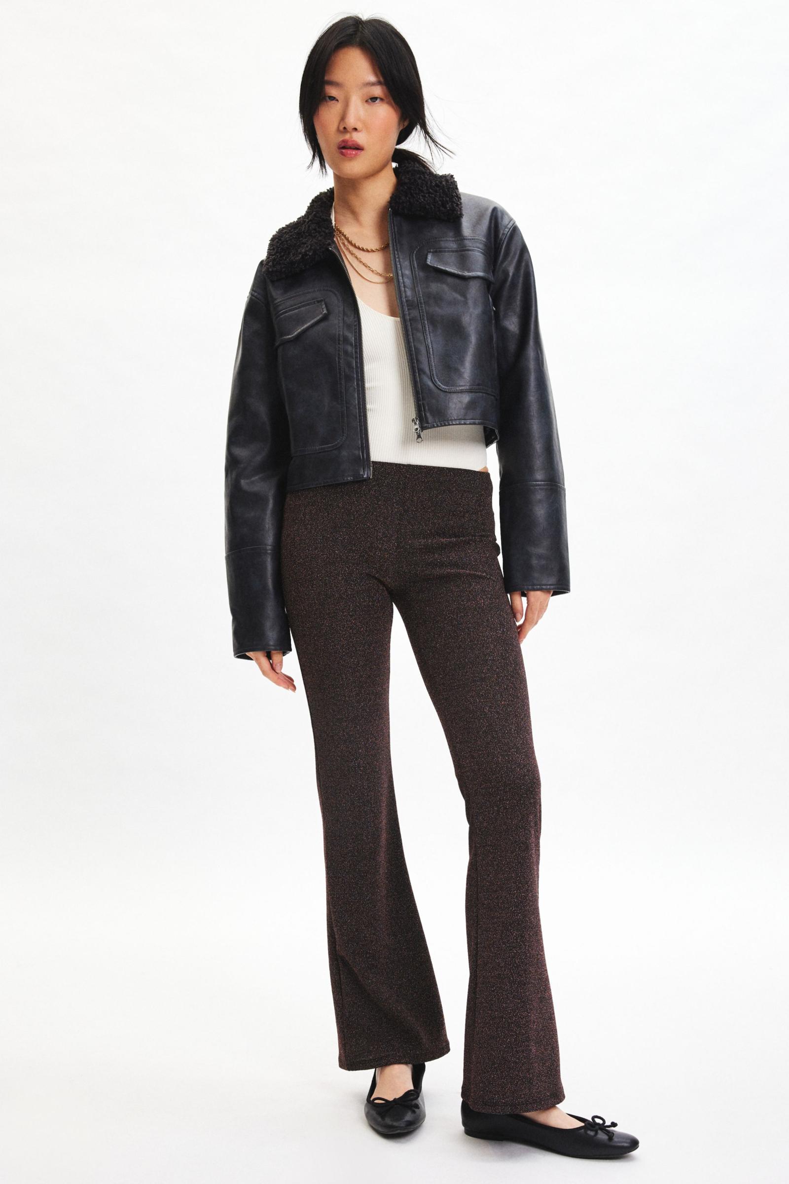 Silence + Noise Bella Shimmer PullOn Flare Pant Urban Outfitters 日本