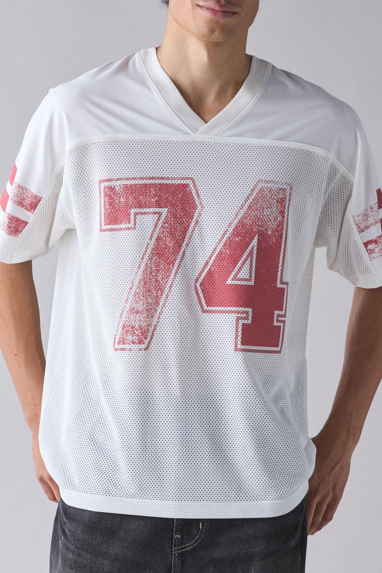 ★Urbandtype.★ Football Jersey T-ShirtWhite UBDUTS002WH Football Practice Jersey Tee | Urban Outfitters Singapore