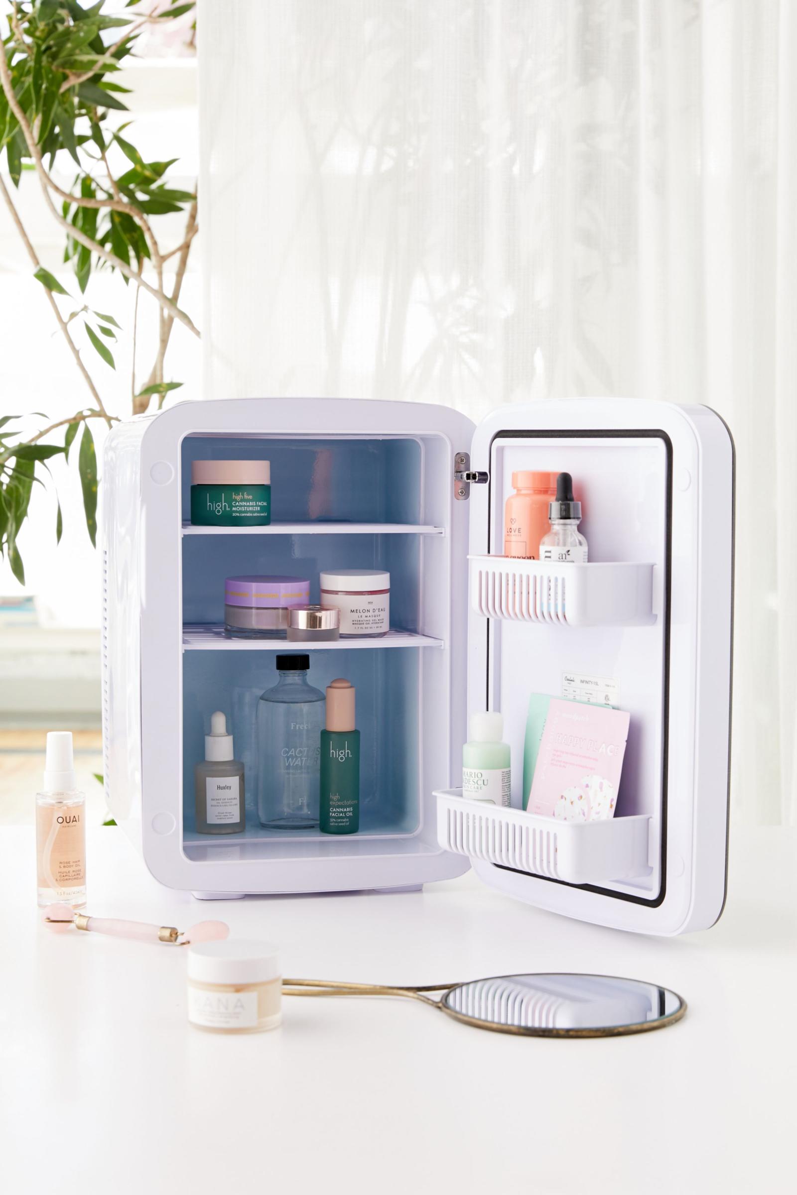 Cooluli Infinity 15L Mini Refrigerator 어반 아웃피터스 코리아