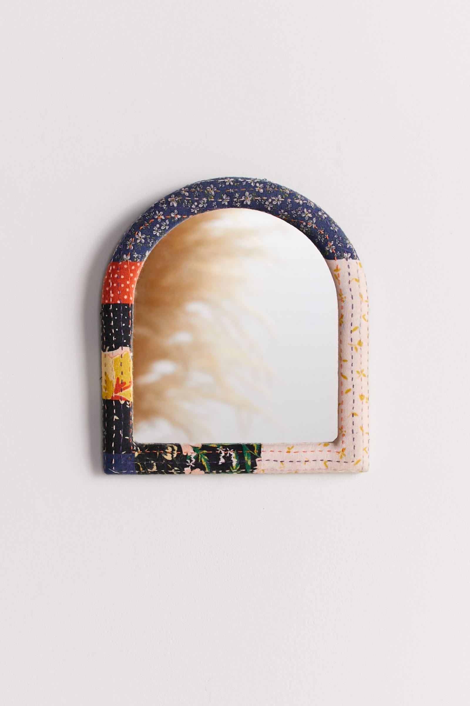  Urban Outfitters Australia