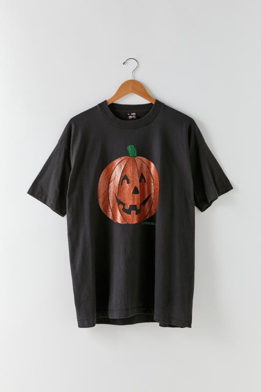 halloween graphic t