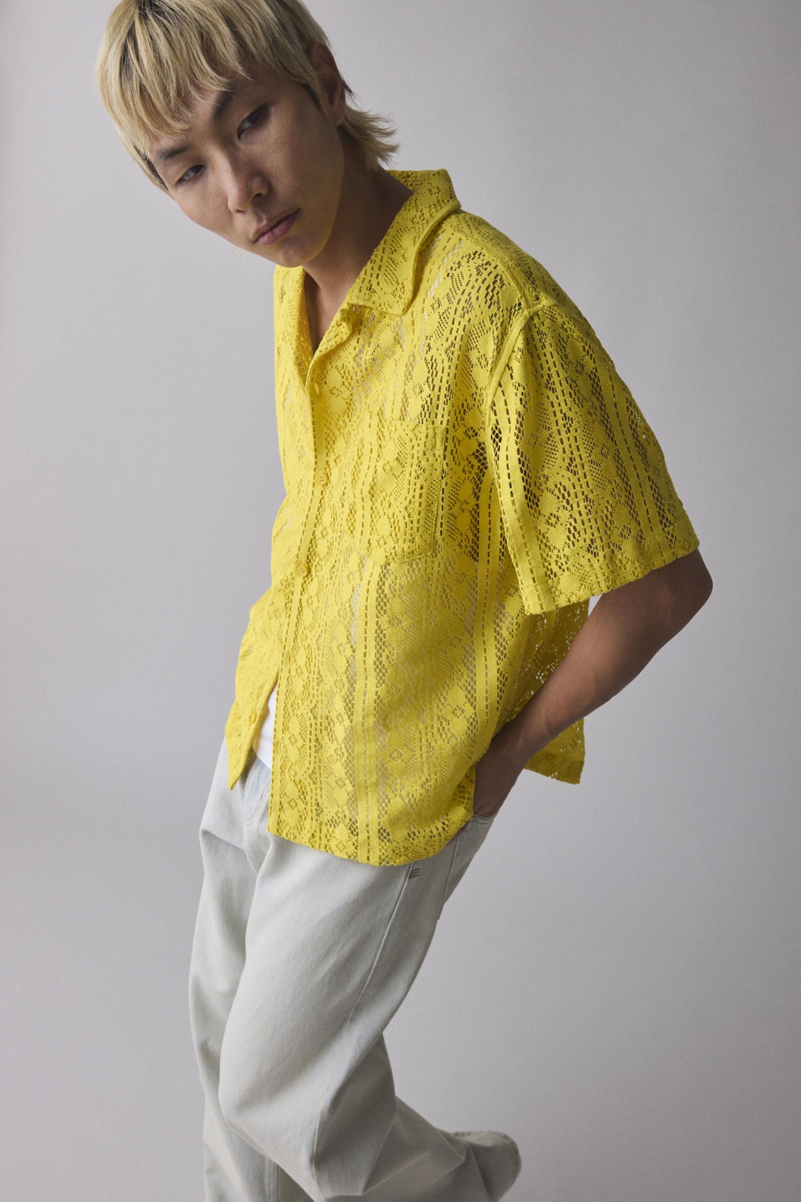 【U LAN】(UNISEX) Lace Printed Oversized Short Sleeved UO Liam Lace Short Sleeve Shirt | Urban Outfitters