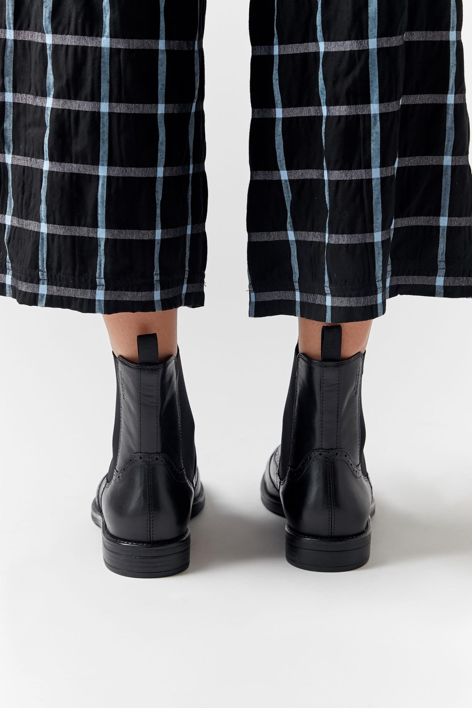 vagabond shoemakers amina