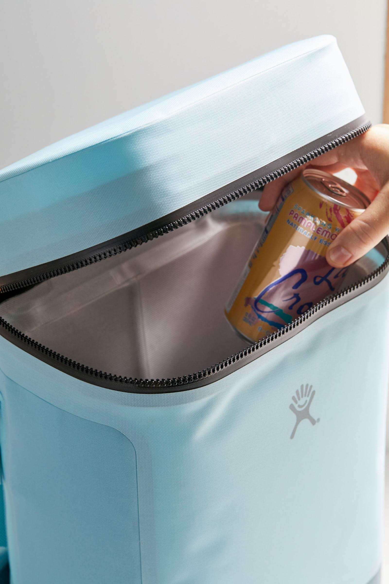 Hydro Flask 15L Soft Backpack Cooler 어반 아웃피터스 코리아