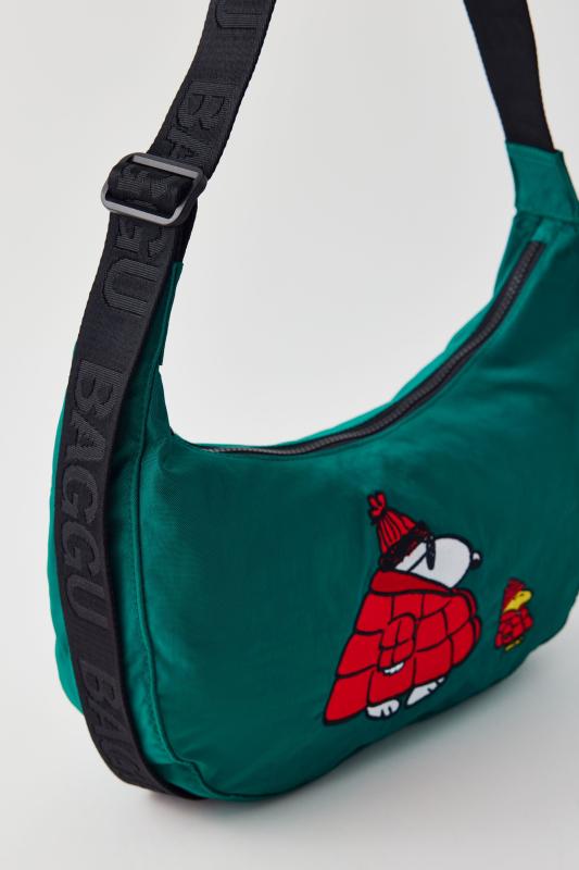 BAGGU X Peanuts Medium Nylon Crescent Bag Urban Outfitters Australia Clothing, Music, Home