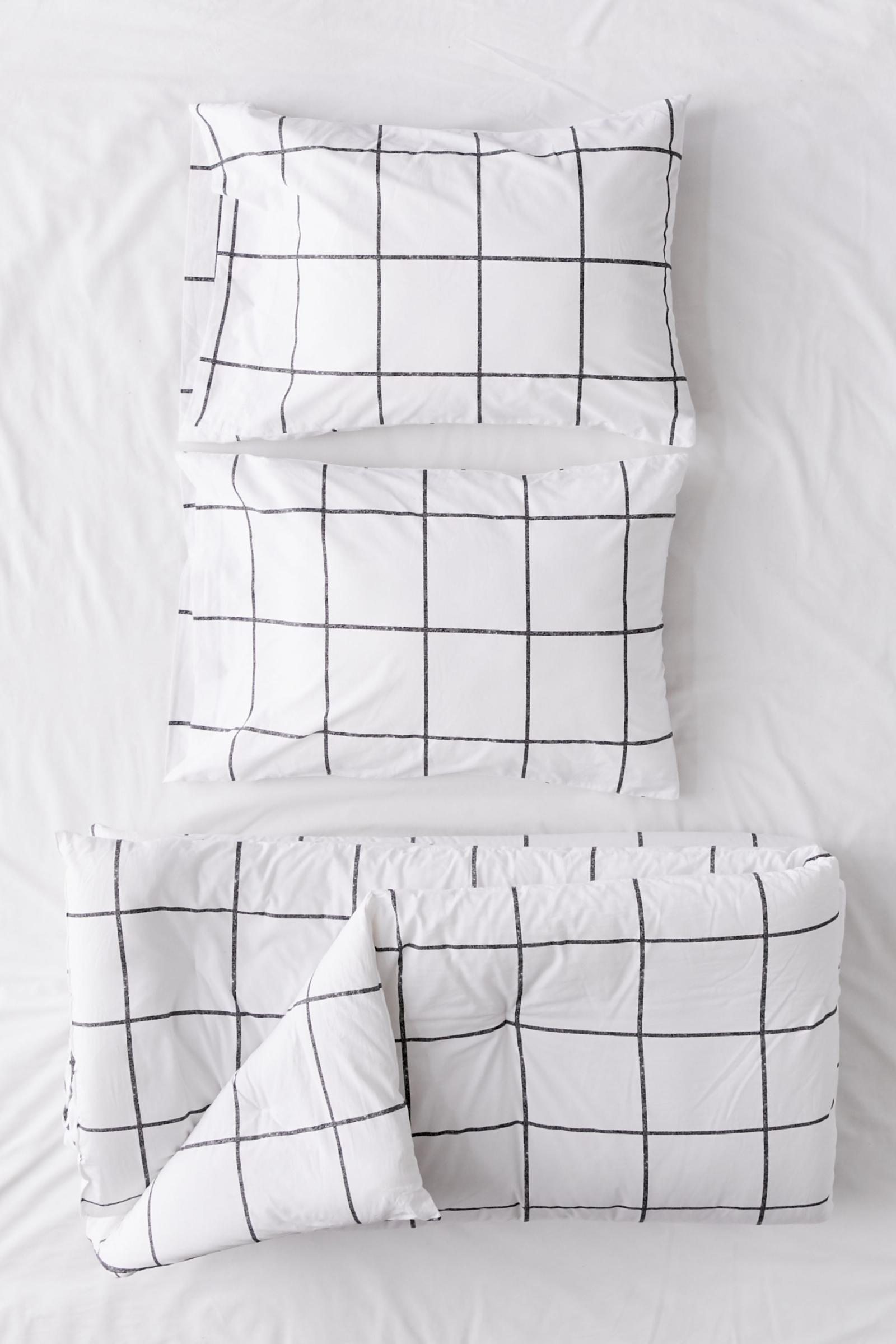 Distressed Grid Comforter Set Urban Outfitters 日本