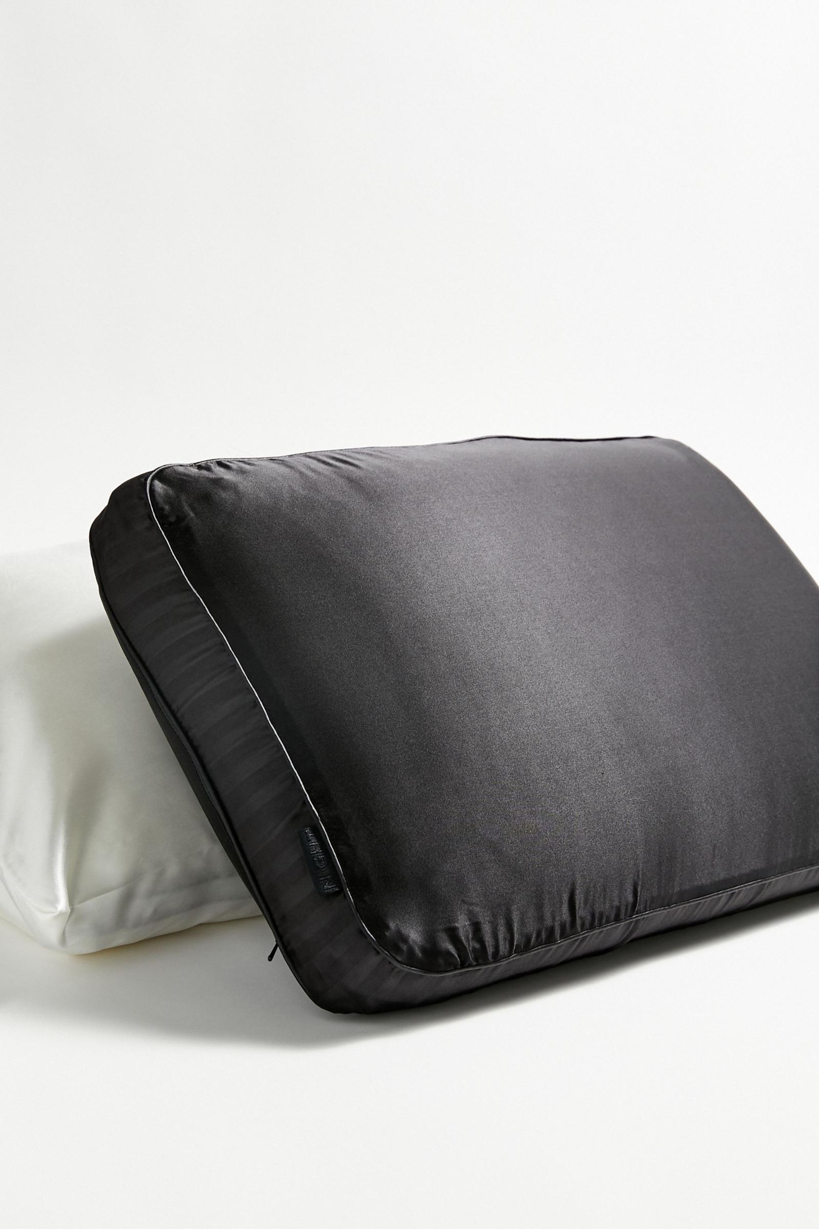 NIGHT Silk Memory Foam Pillow Urban Outfitters México