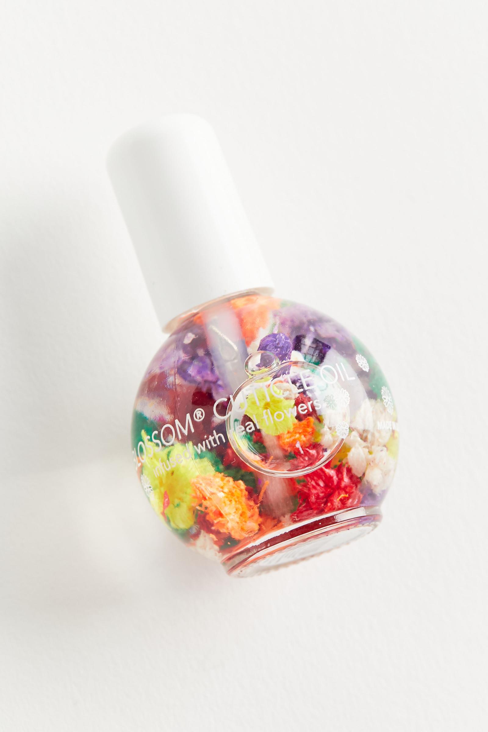 Blossom Cuticle Oil 어반 아웃피터스 코리아