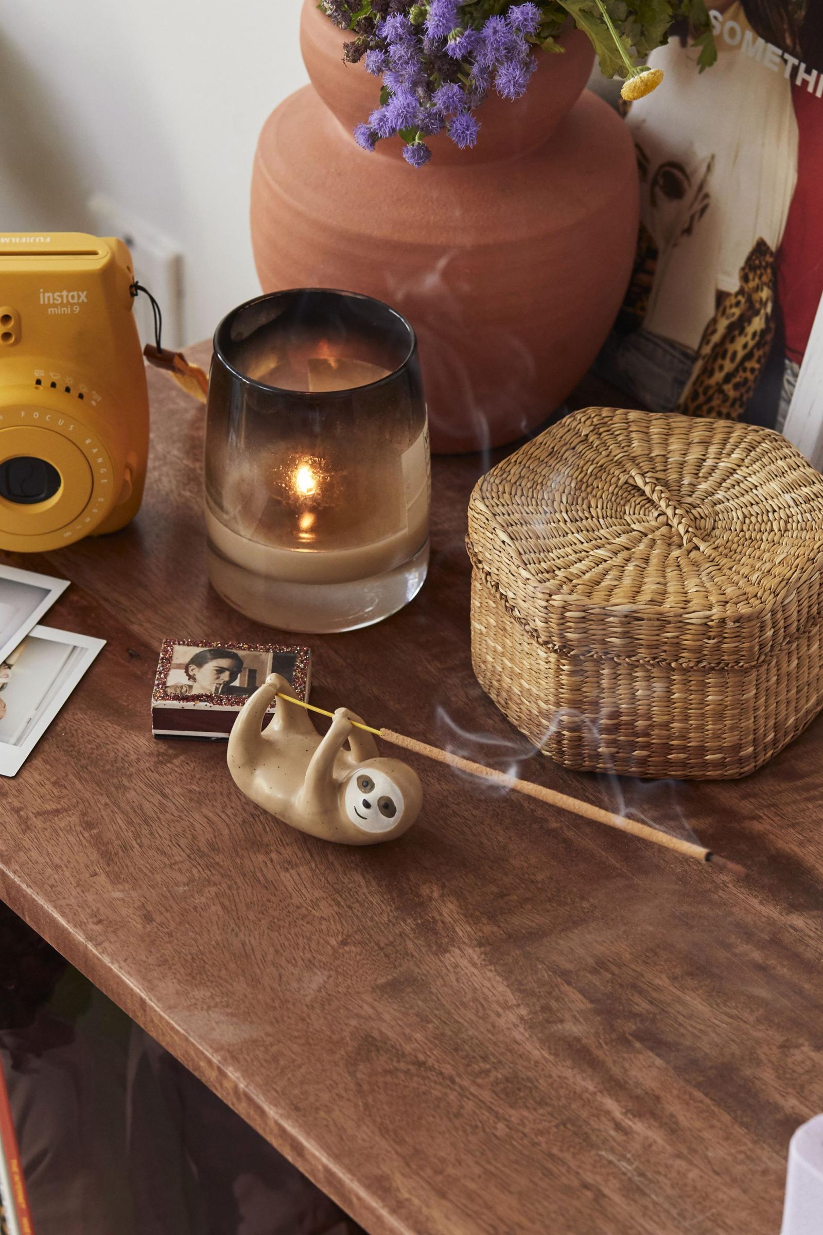 Sloth Incense Holder 어반 아웃피터스 코리아