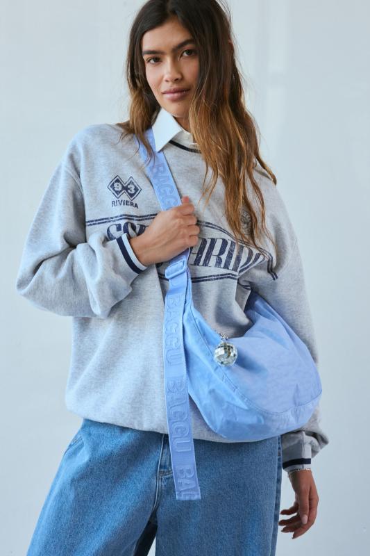 BAGGU ミディアムナイロンクレセントバッグ | Urban Outfitters