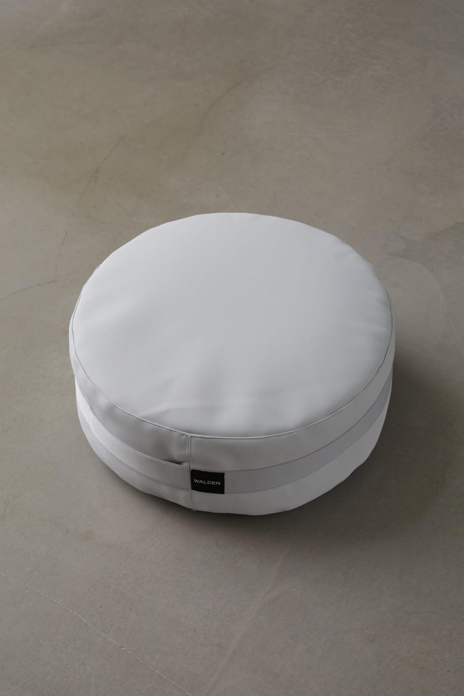 Walden Original Meditation Cushion Urban Outfitters Japan Clothing