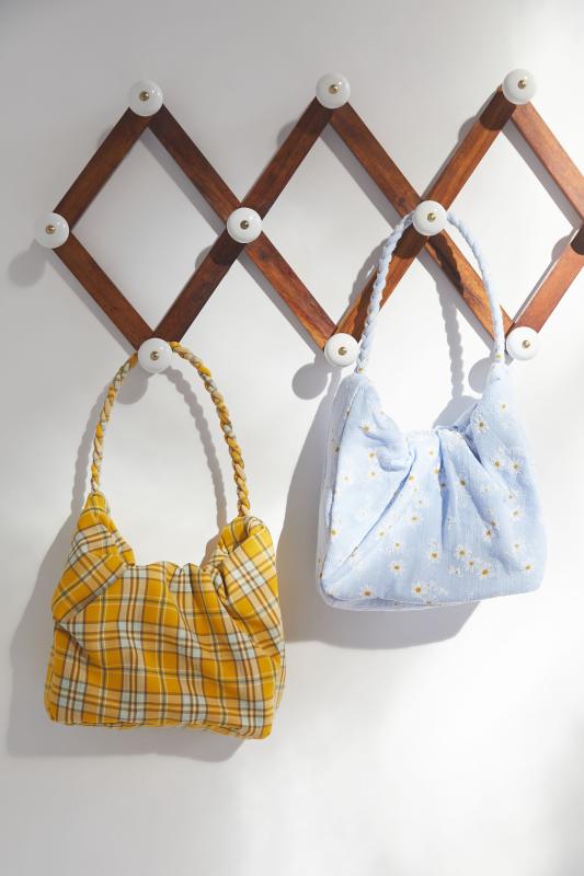 urban outfitters side bag