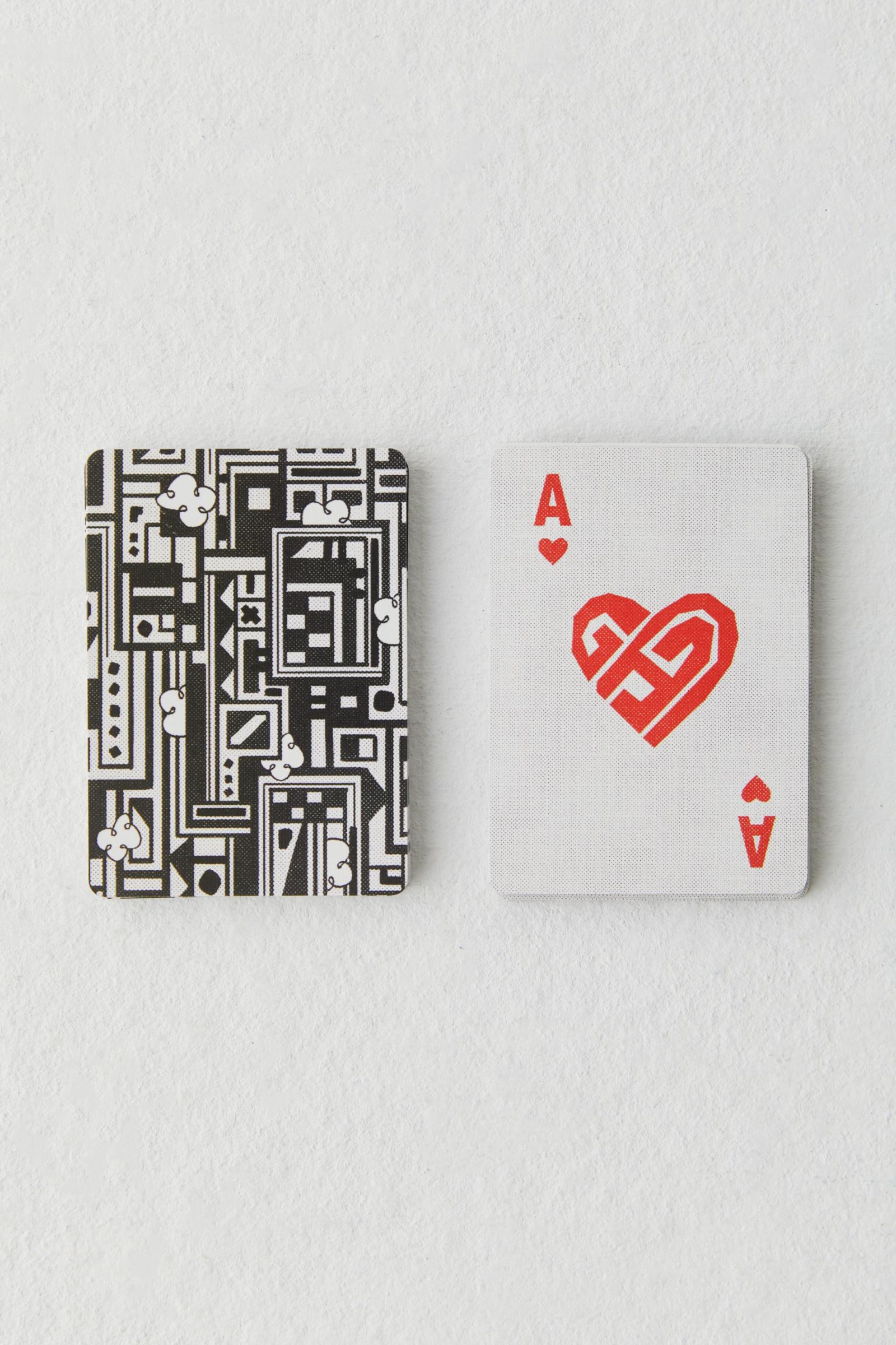 Mela Games Deluxe Playng Card Set - Black & Red | Playng Cards