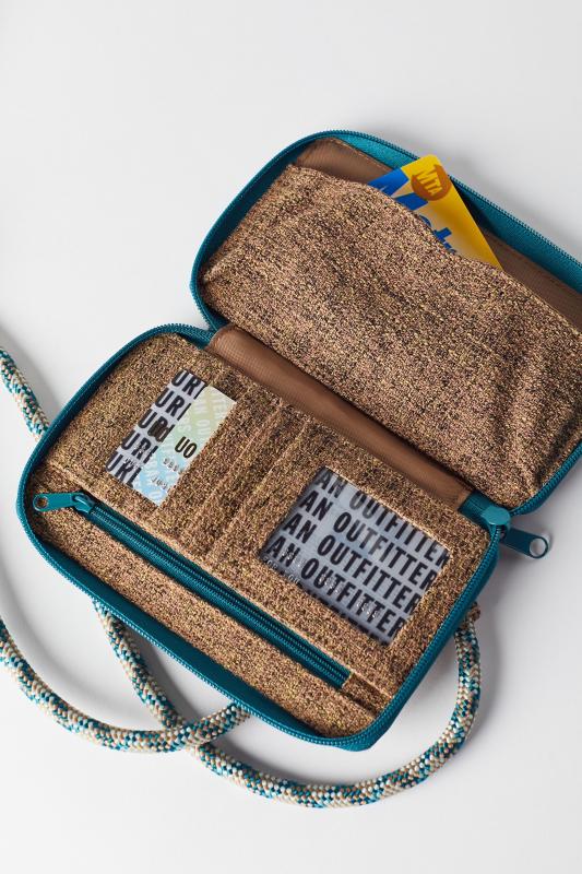 KAVU Go Time Tweed Crossbody Wallet 香港Urban Outfitters