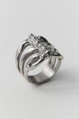 Personal Fears Ribcage Ring | Urban Outfitters Japan